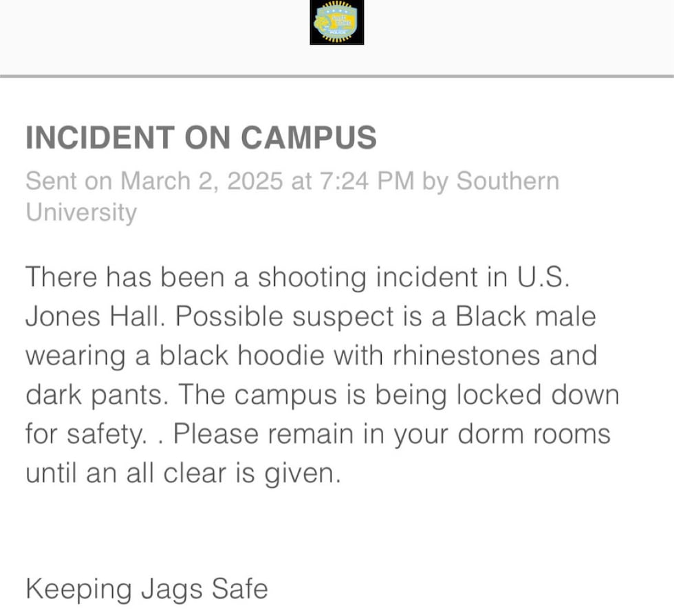 Southern University notifies students of a campus-wide lockdown.