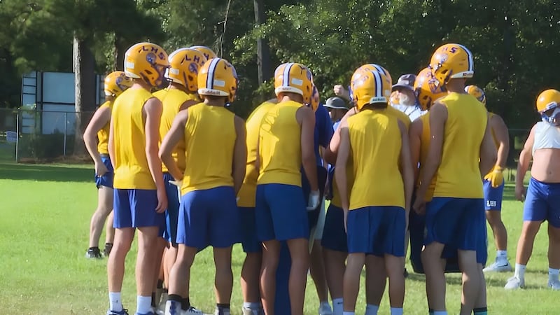 LaSalle enters year three under Coach Johnson with a young but experienced roster!